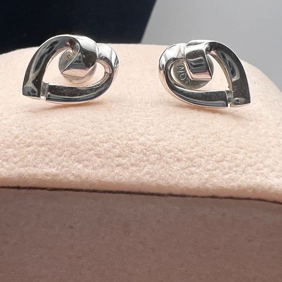 Vintage Monet Filigree silver tone pendant chain and earrings - Picture 9 of 12